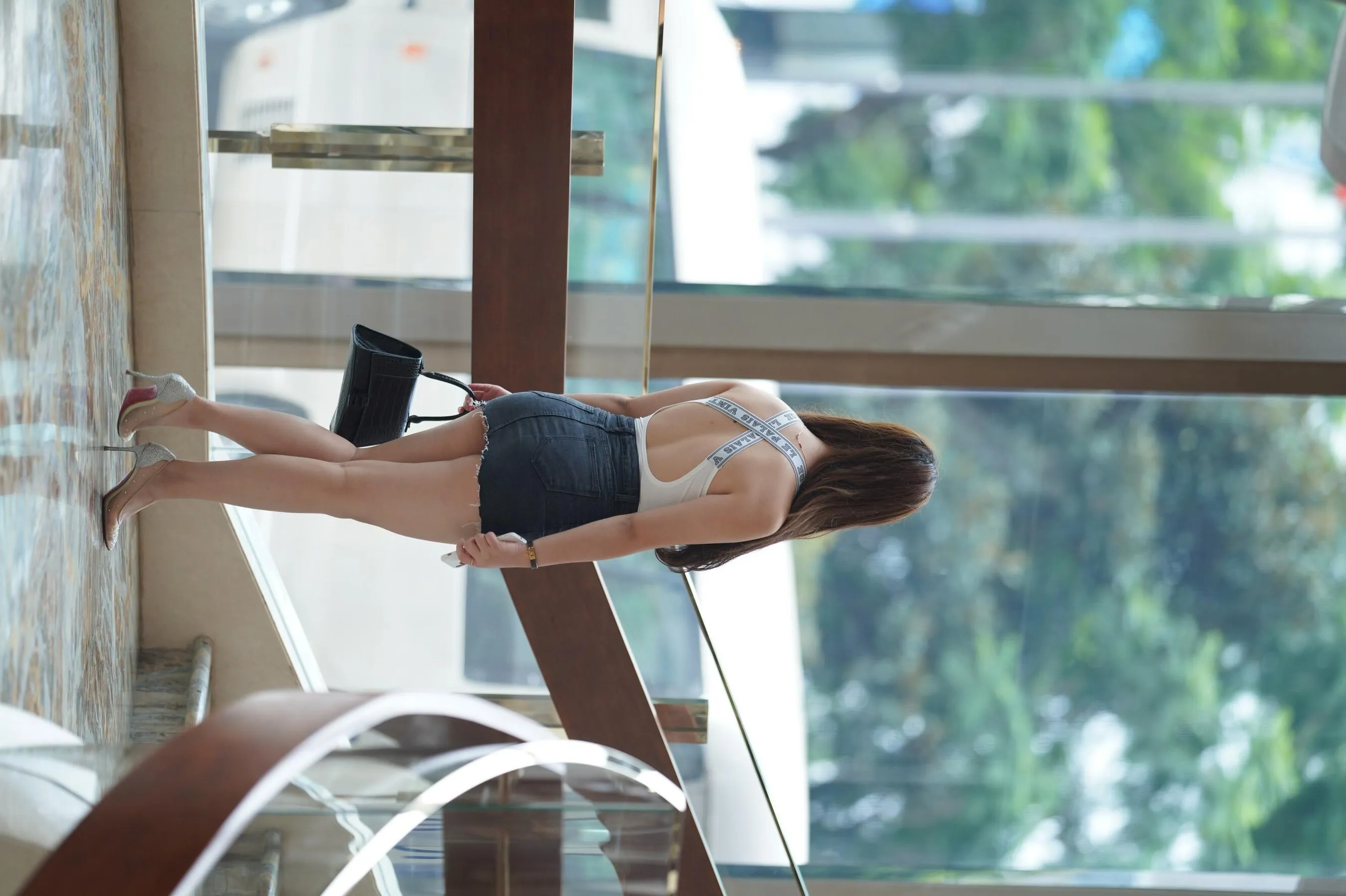 [魔镜街拍] NO.131 微胖的牛仔短裙美女 [505P]插图6